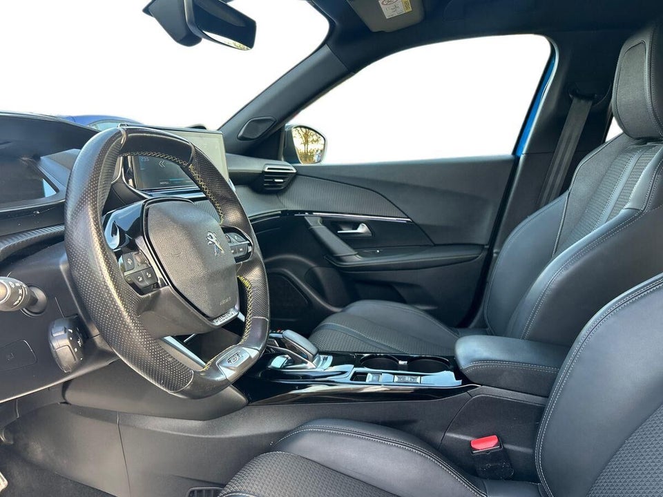 Peugeot e-2008 50 GT Line 5d