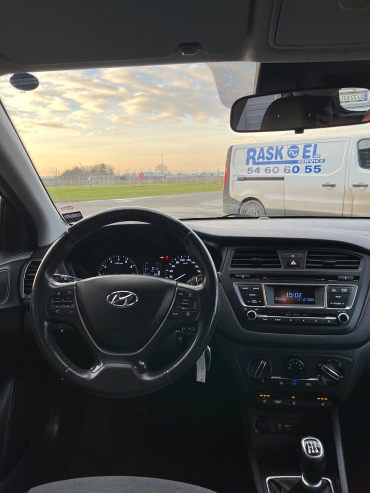 Hyundai i20 1,25 Comfort 5d