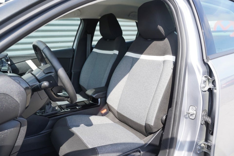 Citroën C4 1,2 PureTech 100 Iconic 5d