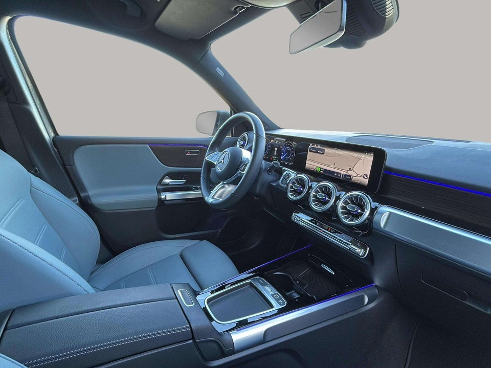 Mercedes EQB300 Progressive Advance Plus 4Matic 5d