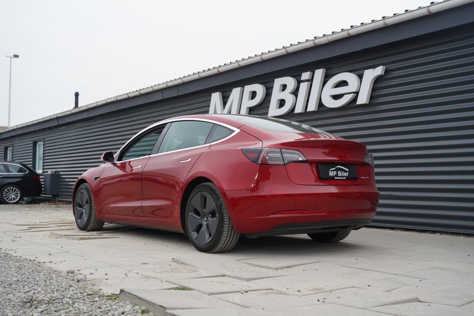 Tesla Model 3 Long Range AWD 4d