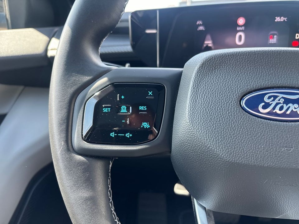 Ford Explorer 77 Premium Extended Range 5d