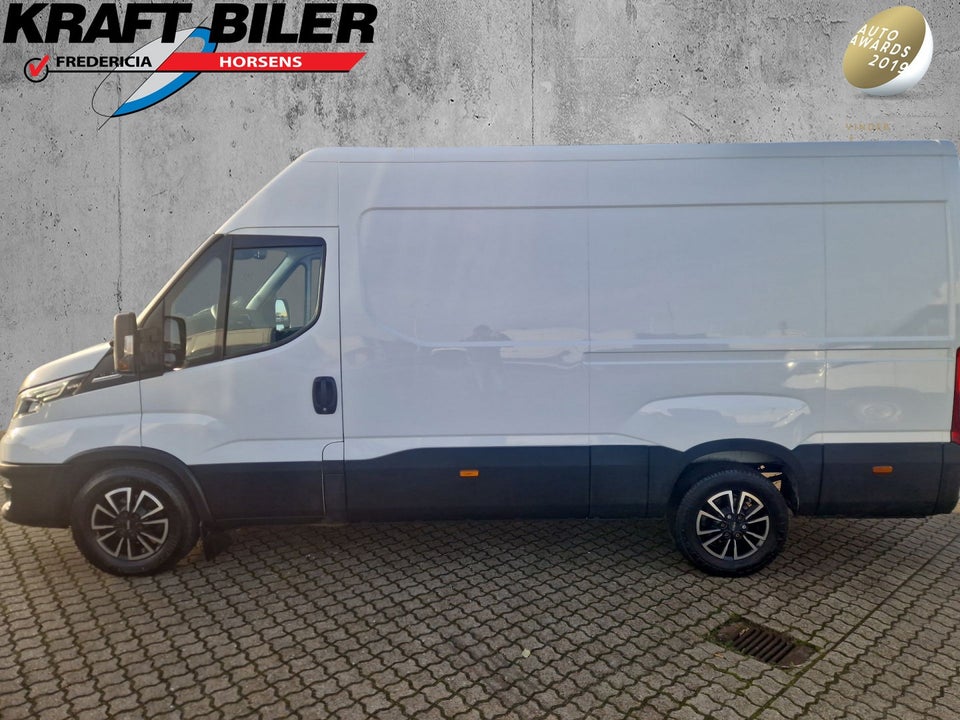 Iveco Daily 2,3 35S16 12m³ Kølevogn AG8