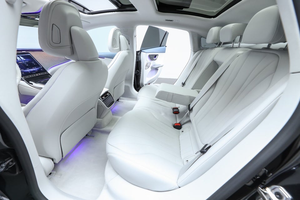 Mercedes EQE350+ Edition 1 4d