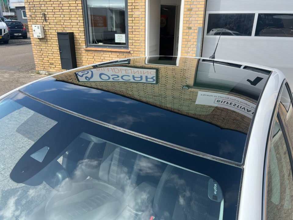 Peugeot 308 1,5 BlueHDi 130 Allure Sky 5d