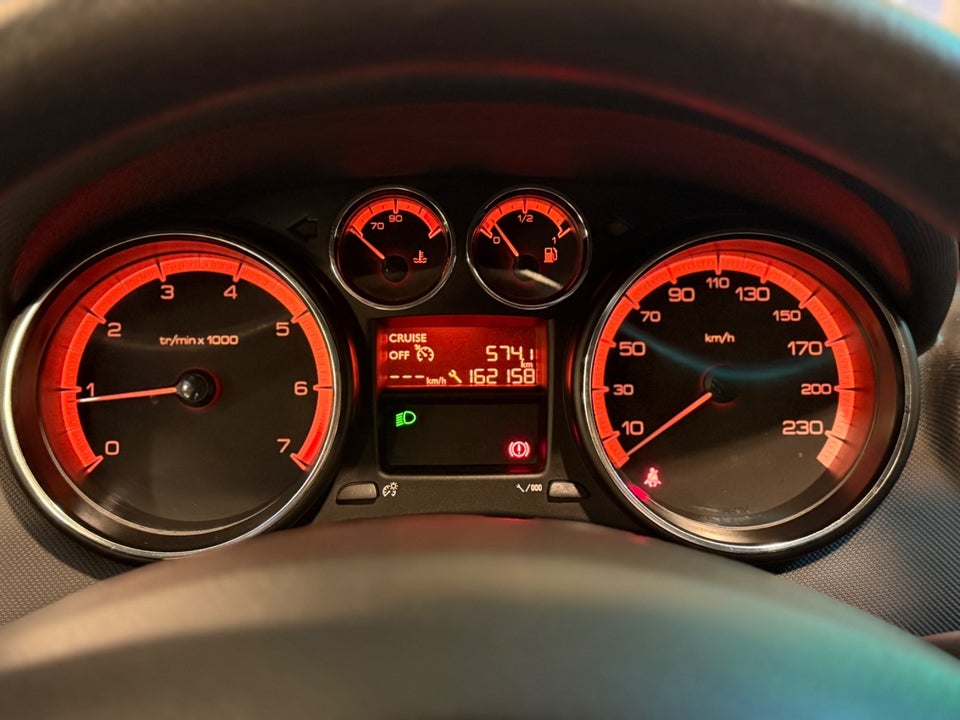 Peugeot 308 1,6 VTi 120 Access 5d