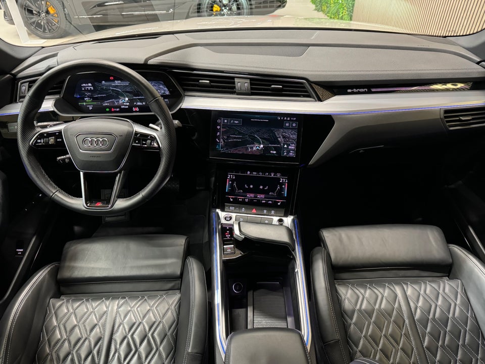 Audi e-tron 55 S-line Sportback quattro 5d