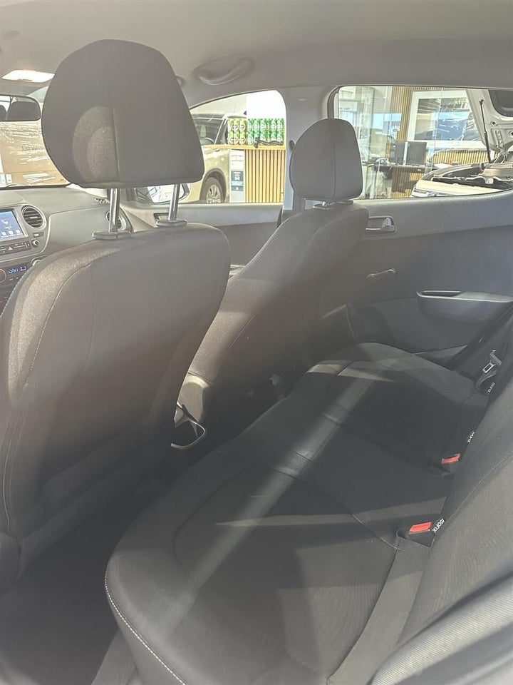 Hyundai i10 1,0 Touch 5d