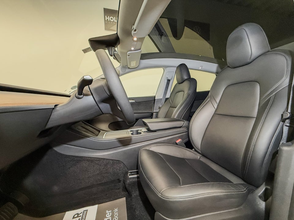 Tesla Model Y Long Range AWD 5d