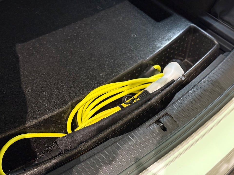 VW Tiguan 1,4 eHybrid Life DSG Van 5d