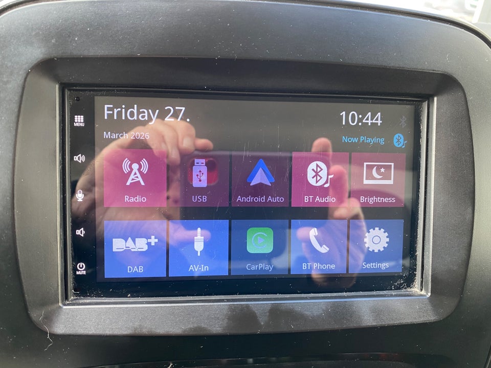 Renault Trafic T29 2,0 dCi 145 L2H1