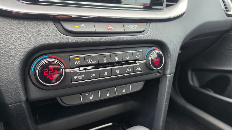Kia Ceed 1,6 PHEV Prestige SW DCT 5d