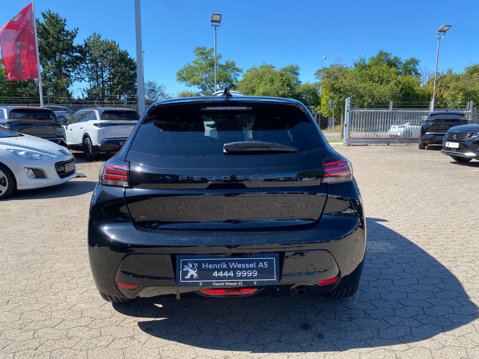 Peugeot 208 1,2 PureTech 100 Allure+ 5d