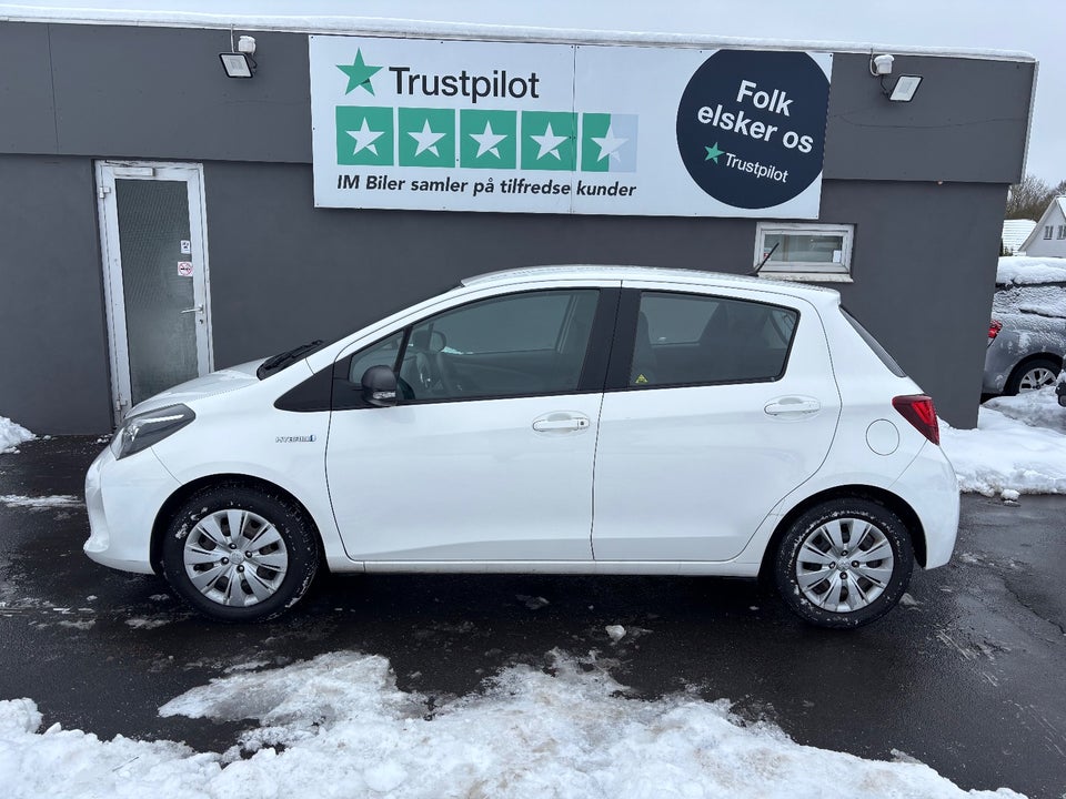 Toyota Yaris 1,5 Hybrid H1 e-CVT 5d
