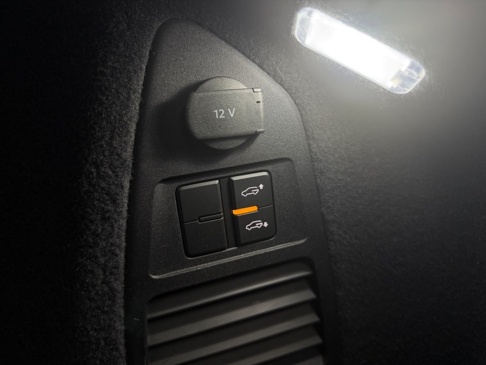 VW Touareg 3,0 eHybrid Elegance Tiptr. 4Motion 5d