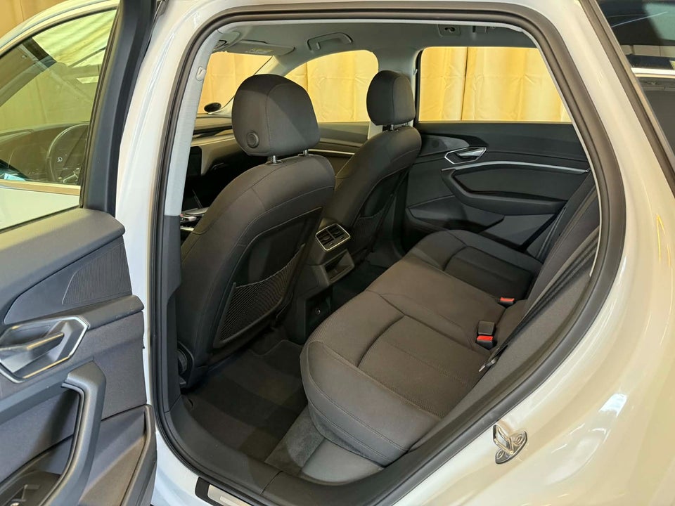 Audi e-tron 50 quattro 5d