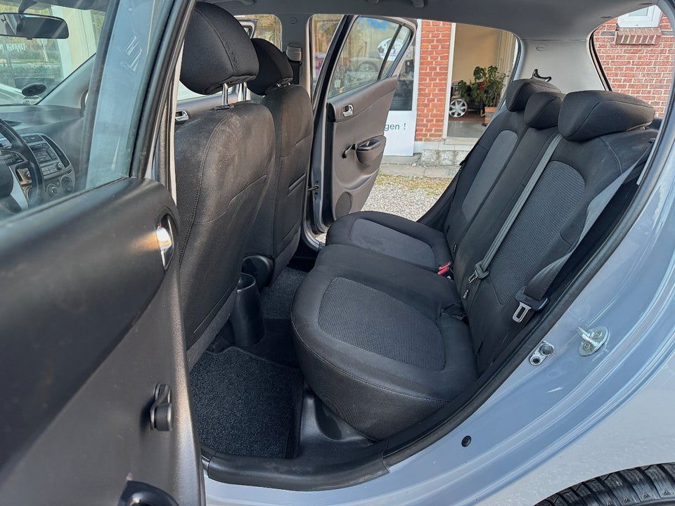 Hyundai i20 1,25 Classic XTR 5d