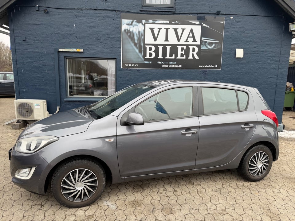 Hyundai i20 1,25 Classic XTR 5d