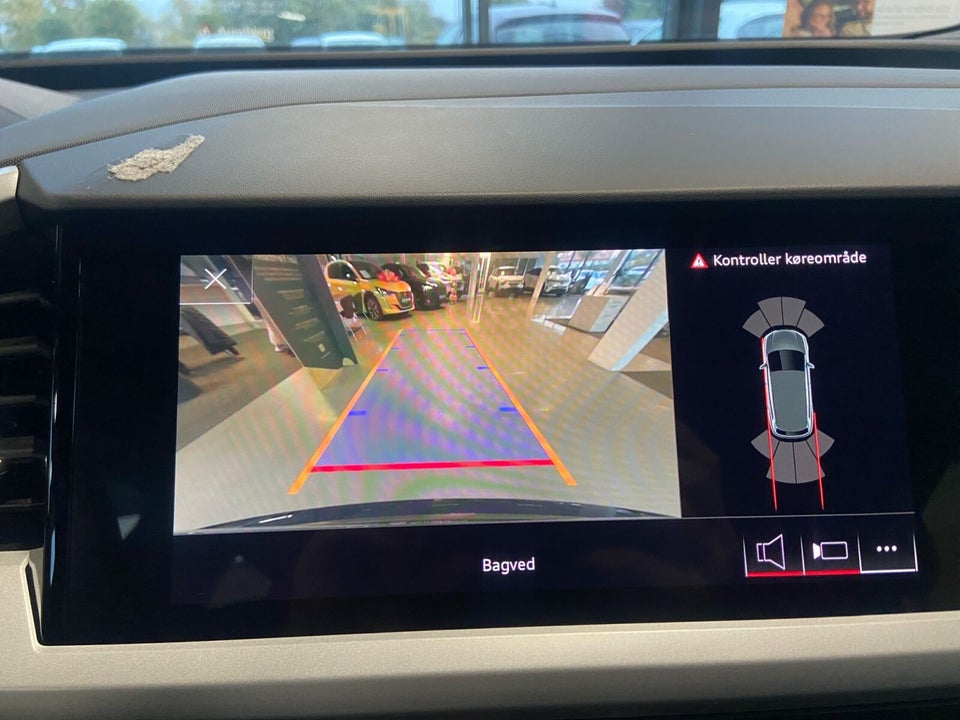 Audi Q4 e-tron 40 Advanced 5d