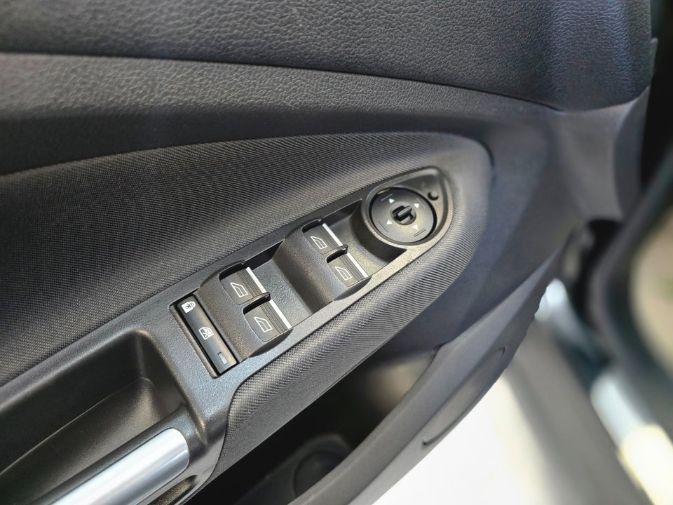 Ford C-MAX 1,5 TDCi 120 Titanium 5d