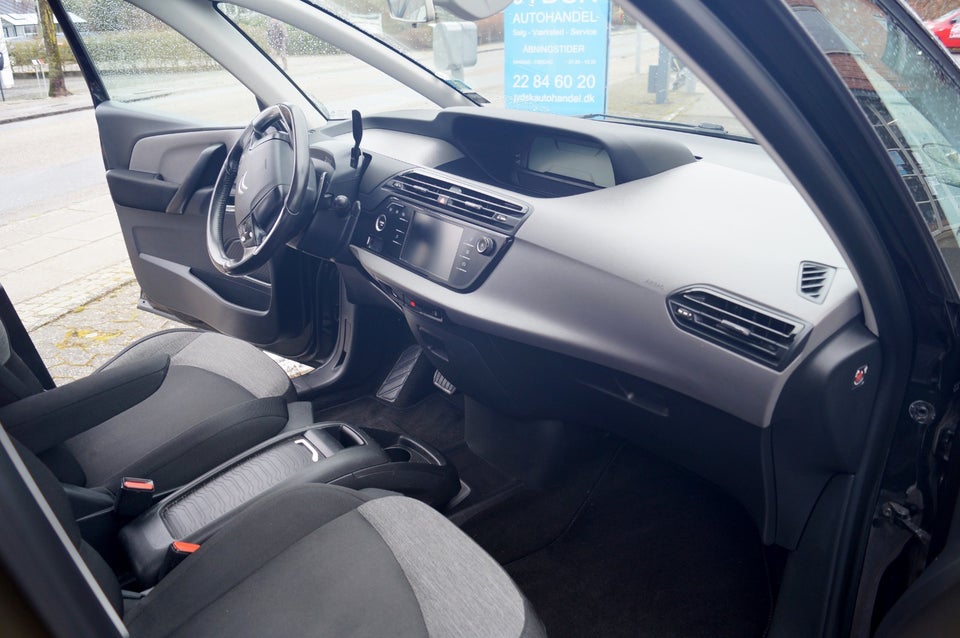 Citroën C4 Picasso 1,6 BlueHDi 120 Iconic EAT6 5d