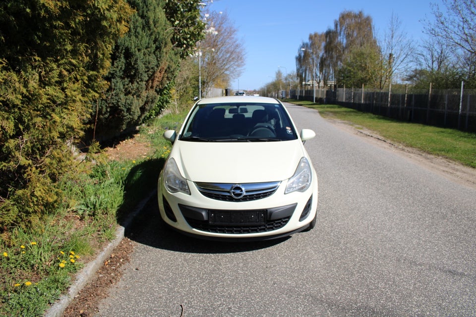 Opel Corsa 1,0 12V Cool 3d
