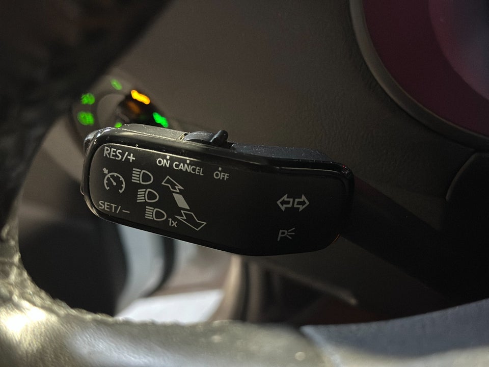 Skoda Octavia 1,6 TDi 110 Style Combi DSG 5d