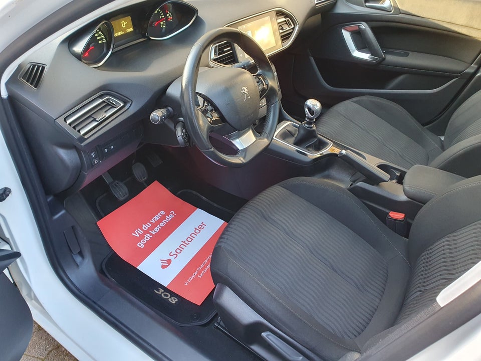 Peugeot 308 1,6 e-HDi 116 Allure 5d