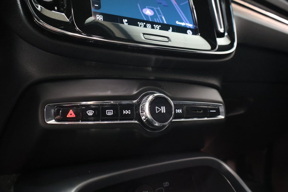 Volvo XC40 P8 ReCharge Twin Pro 5d