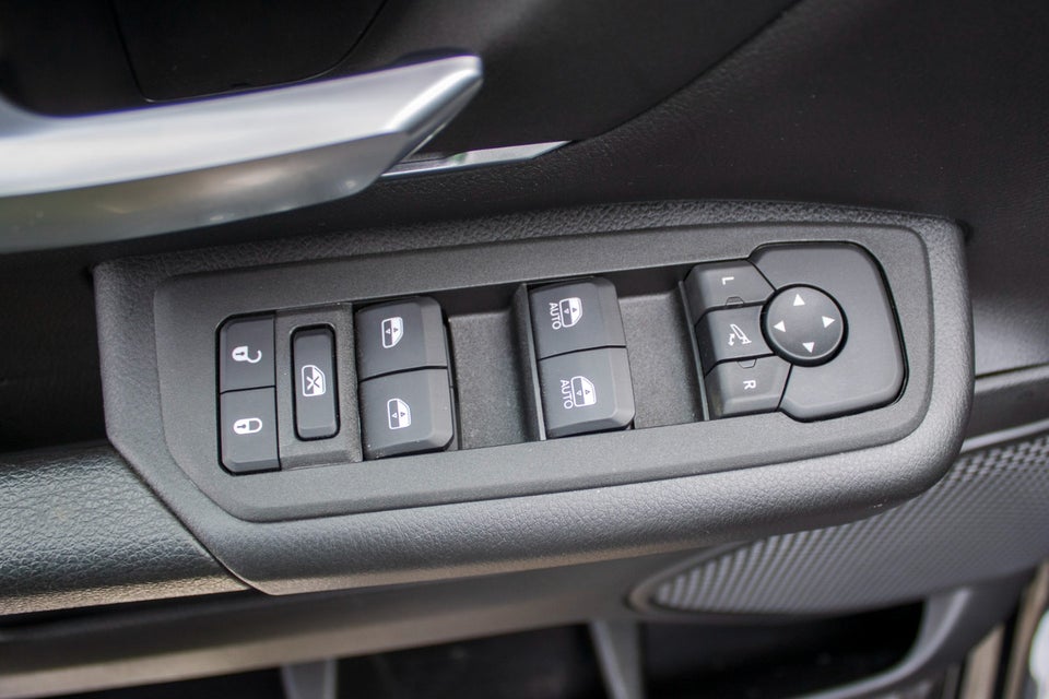 Dodge RAM 1500 3,0 Big Horn Night aut. 4d