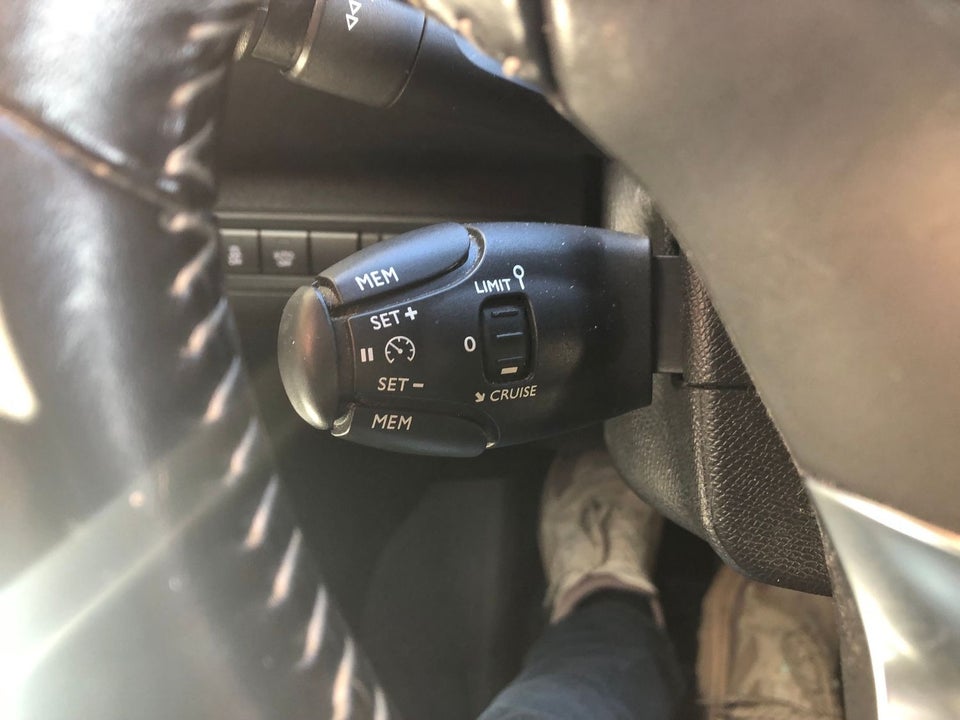 Peugeot 308 1,6 BlueHDi 120 Style SW 5d