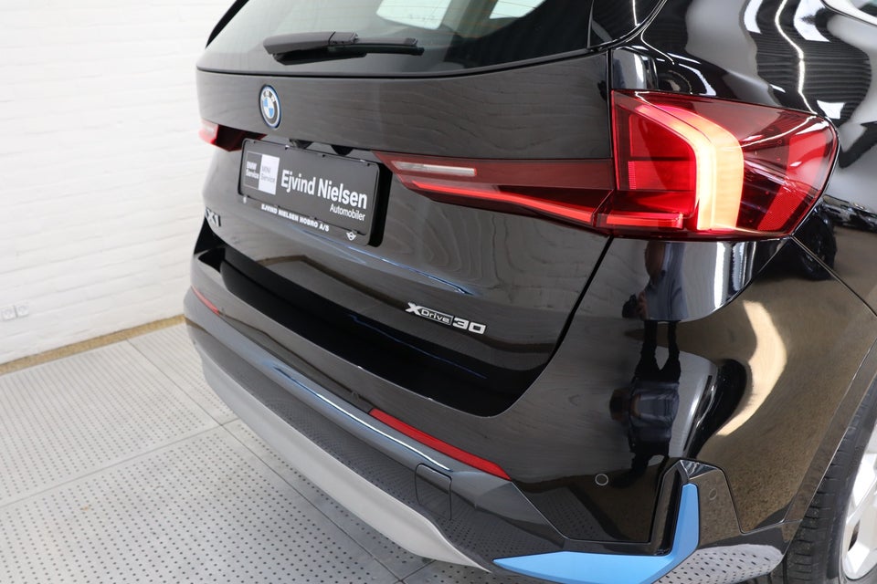 BMW iX1 xDrive30 X-Line 5d