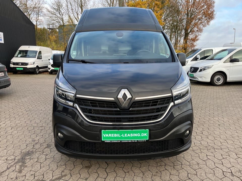 Renault Trafic T29 2,0 dCi 145 L2H2