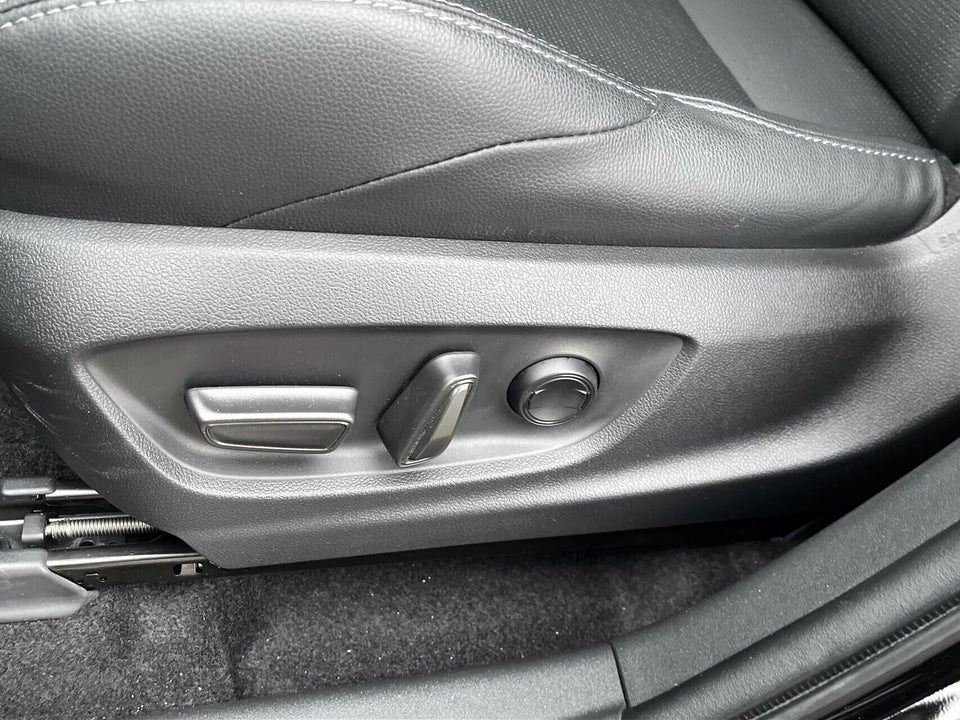 Toyota bZ4X Executive 5d