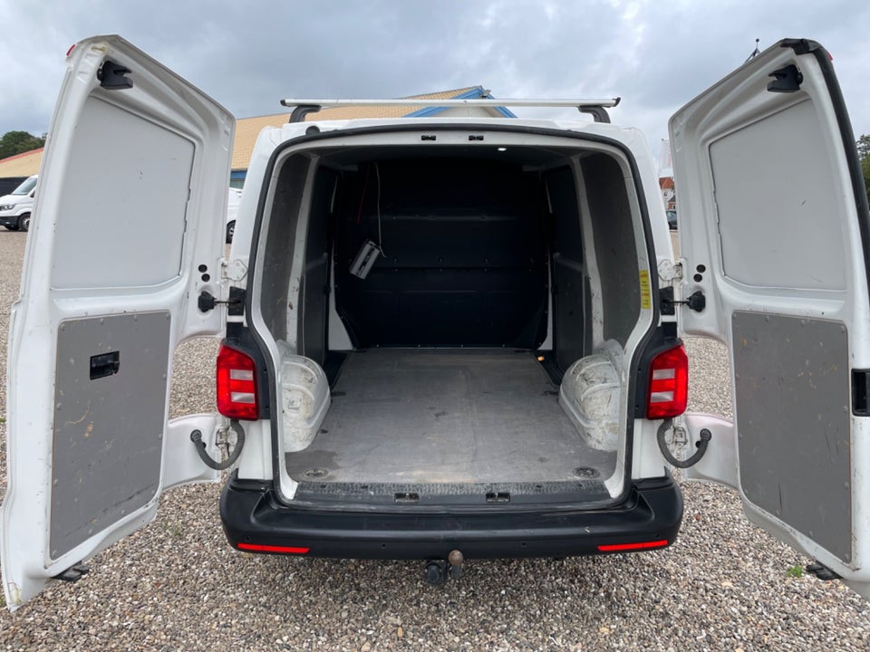 VW Transporter 2,0 TDi 150 Kassevogn DSG kort