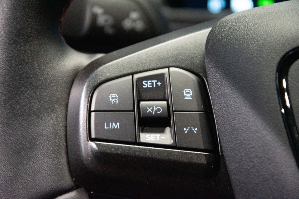 Ford Mustang Mach-E 88 Extended Range AWD 5d