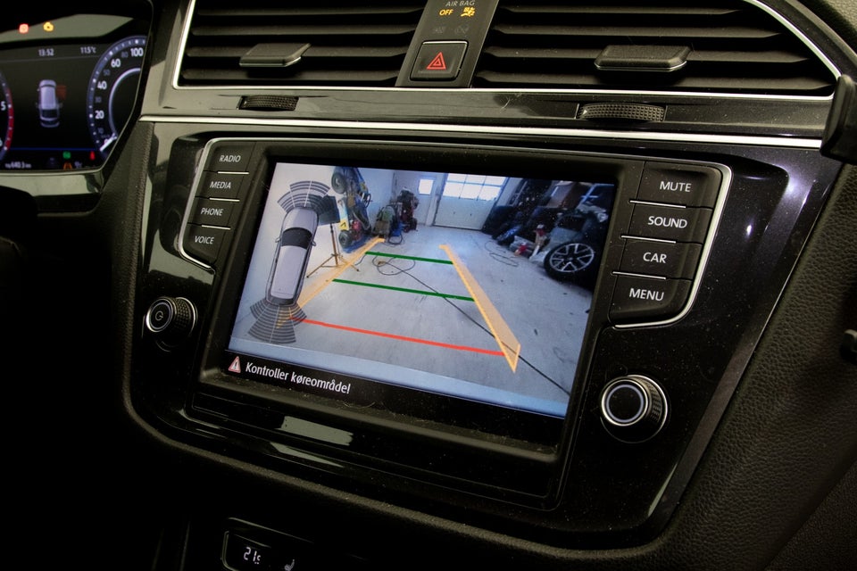 VW Tiguan 2,0 TDi 240 R-line DSG 4Motion Van 5d