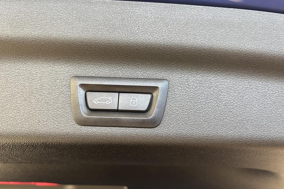 BMW iX1 eDrive20 M-Sport 5d