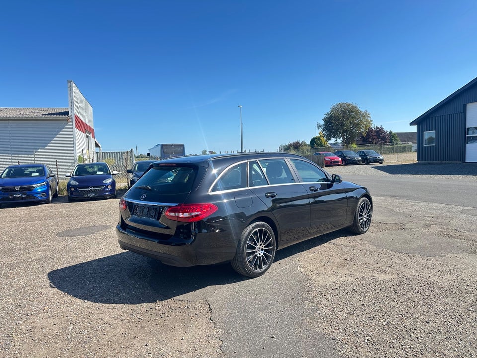 Mercedes C200 2,0 Avantgarde stc. aut. 5d