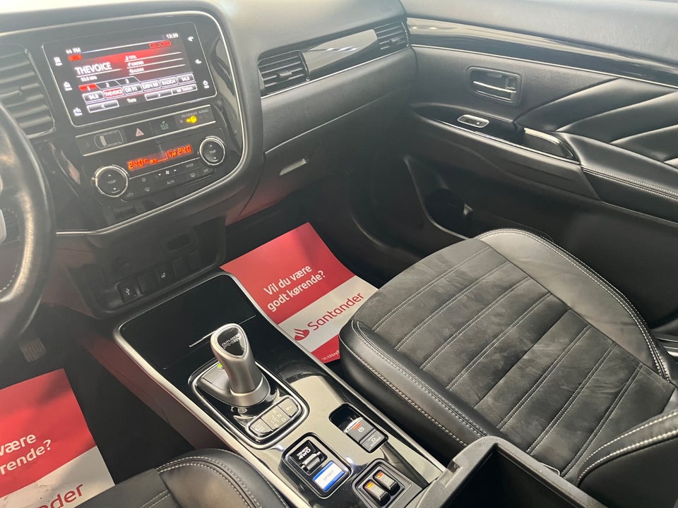 Mitsubishi Outlander 2,4 PHEV Intense CVT 4WD 5d