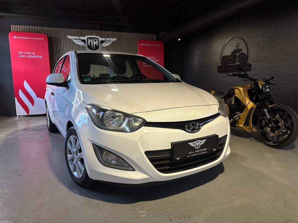Hyundai i20 1,25 Classic XTR 5d
