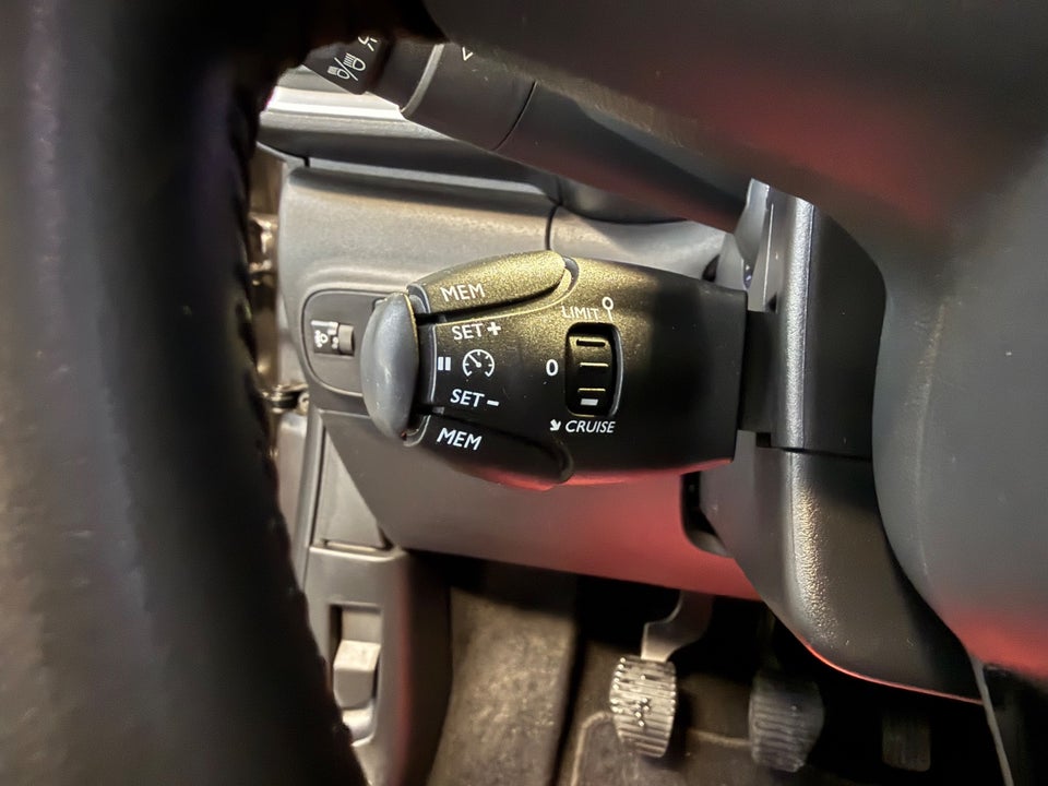 Citroën C3 1,5 BlueHDi 100 SkyLine 5d