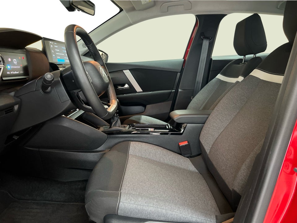 Citroën C4 1,2 PureTech 100 Attraction 5d