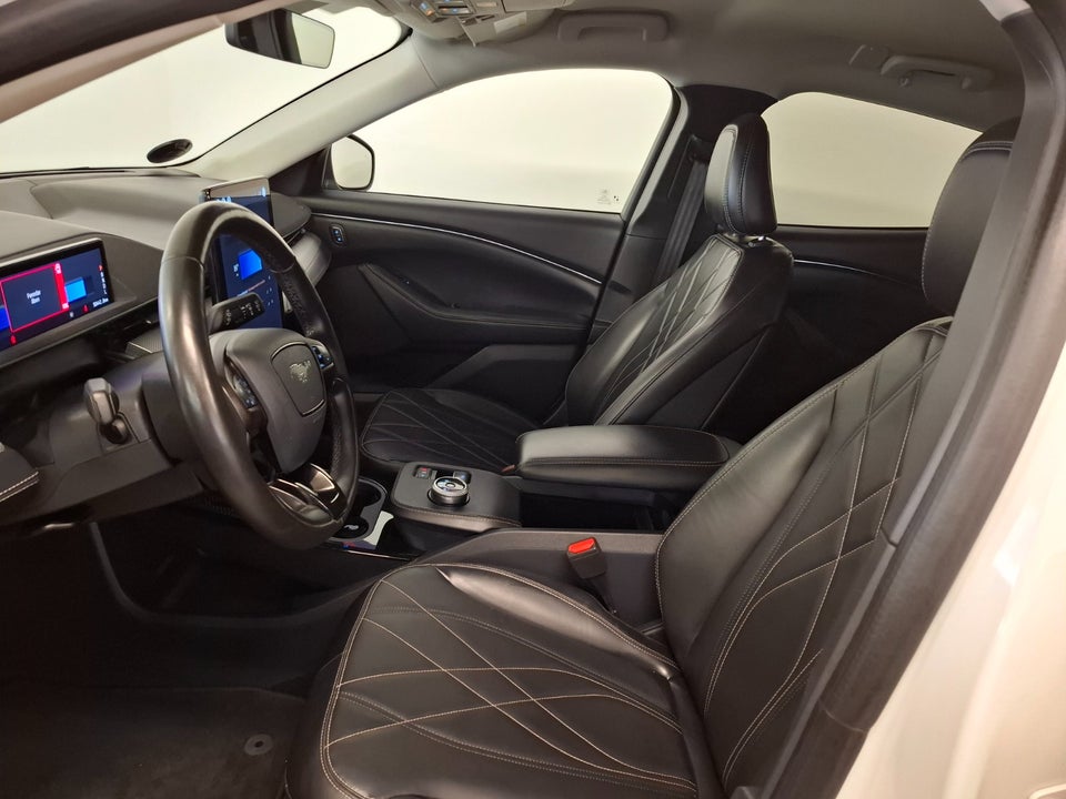 Ford Mustang Mach-E 75 Standard Range 5d