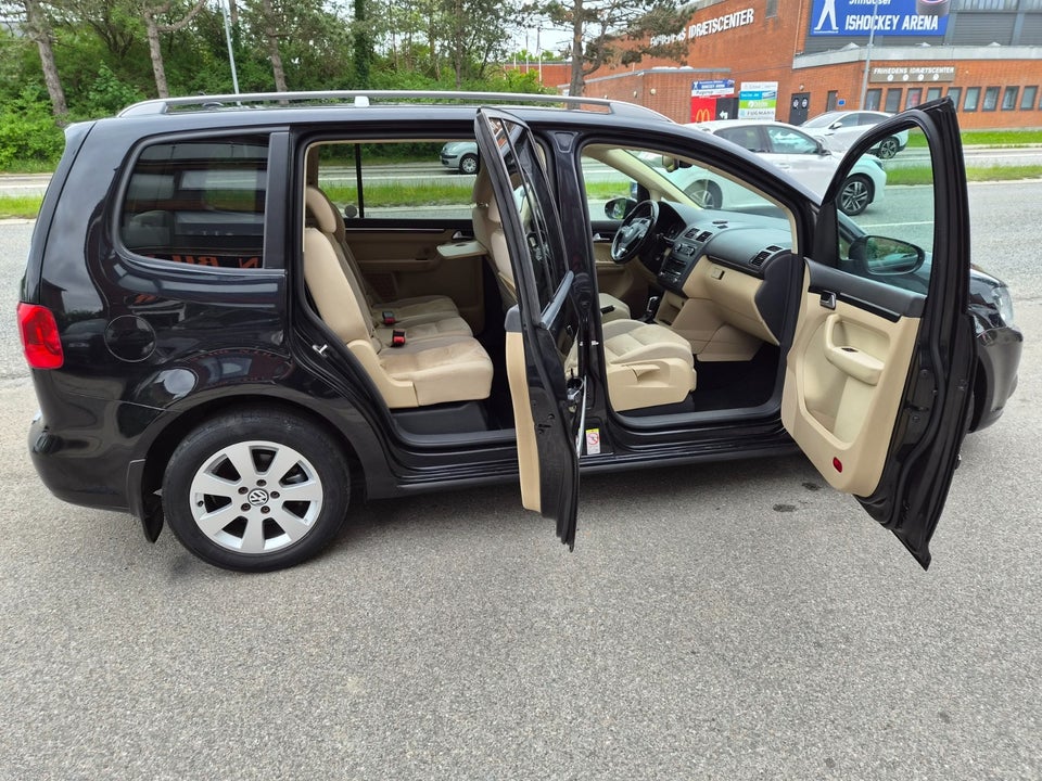 VW Touran 2,0 TDi 170 Highline DSG 7prs 5d