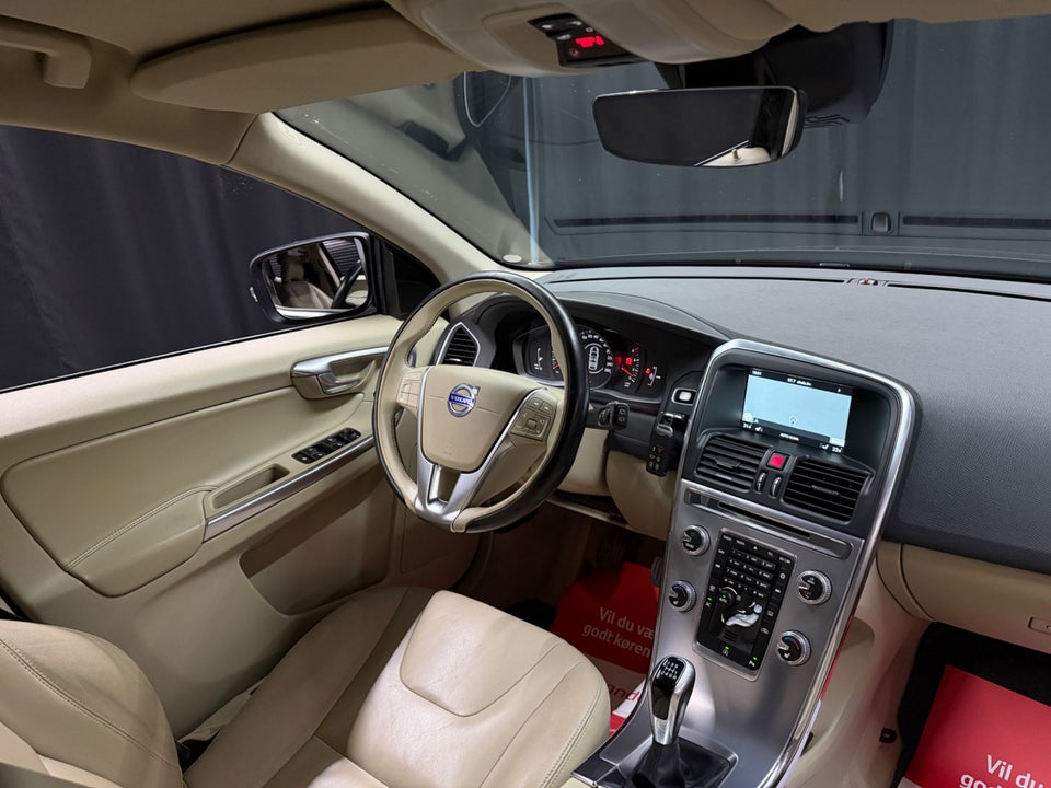 Volvo XC60 2,0 D3 150 Momentum 5d