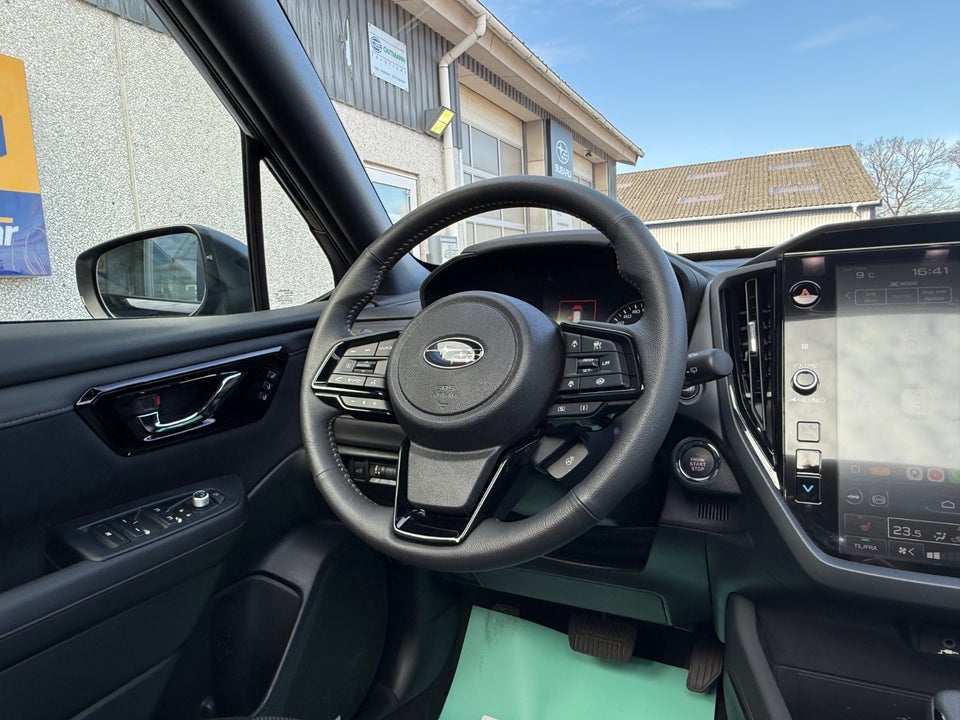 Subaru Forester 2,0 e-Boxer Touring L-tr. 5d