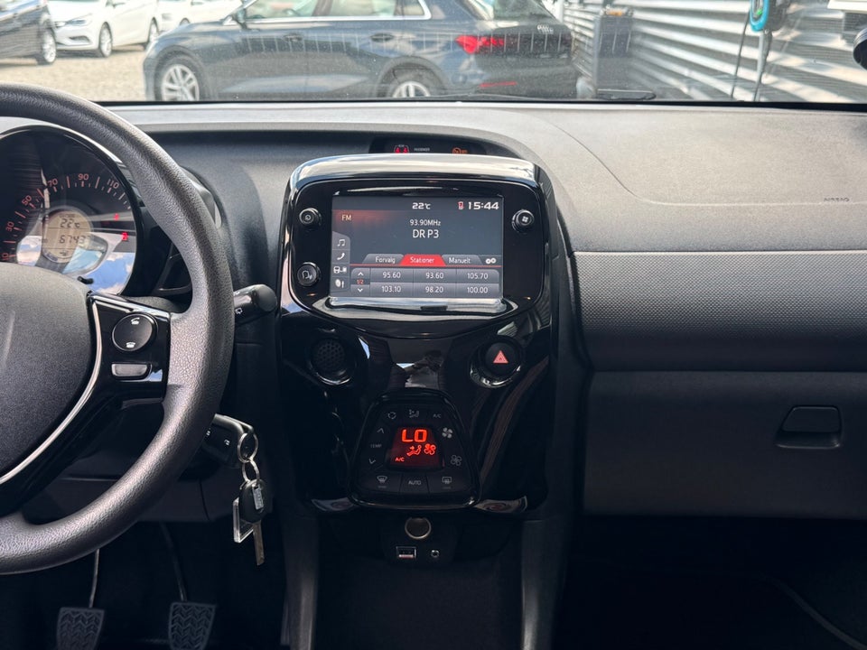 Citroën C1 1,0 VTi Street 5d