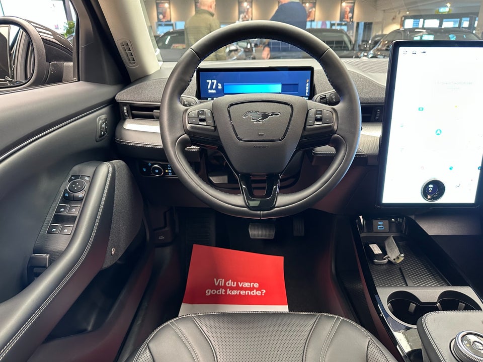 Ford Mustang Mach-E 70 Premium Standard Range 5d