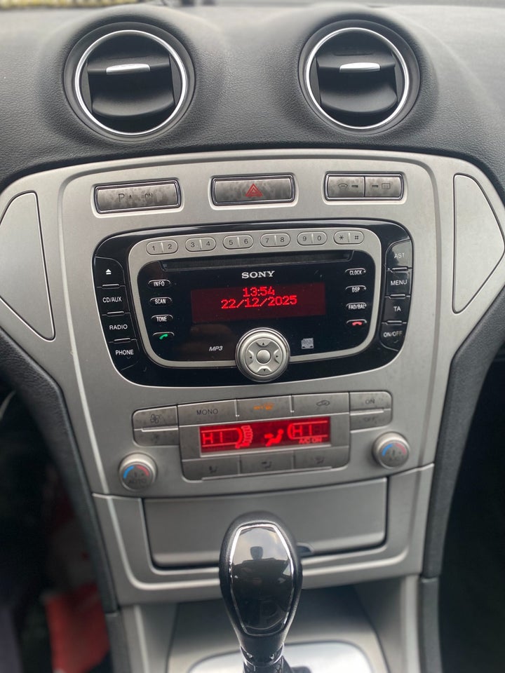 Ford Mondeo 2,0 TDCi 143 Titanium stc. aut. 5d